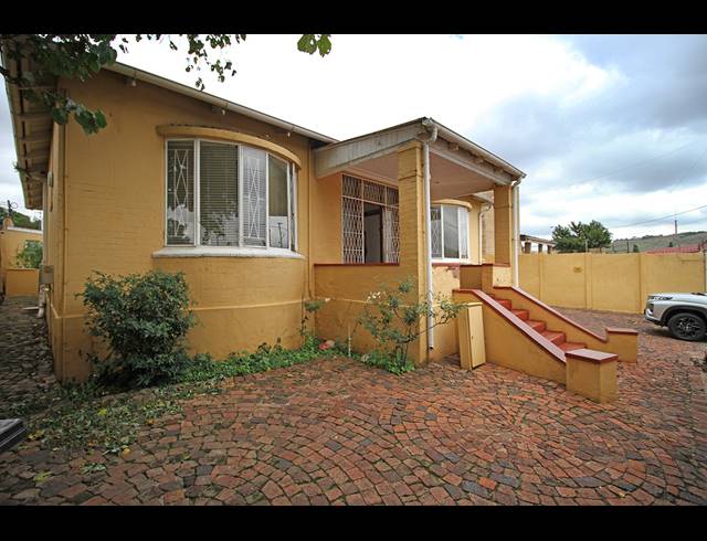 3 BEDROOM HOUSE FOR SALE IN KENSINGTON